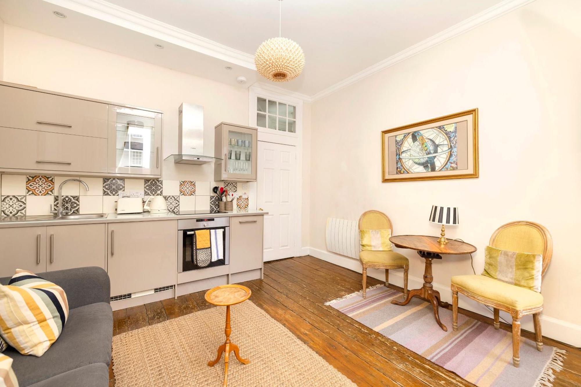 Joivy Classy Apartment Near Edinburgh Castle מראה חיצוני תמונה