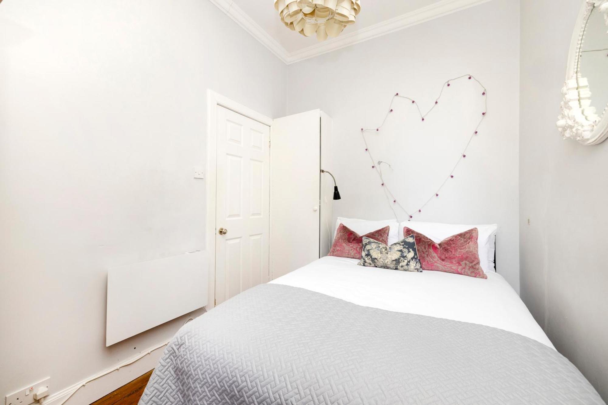 Joivy Classy Apartment Near Edinburgh Castle מראה חיצוני תמונה